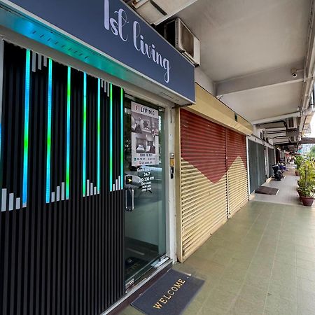 فندق 1St Living Subang سوبانغ جايا المظهر الخارجي الصورة